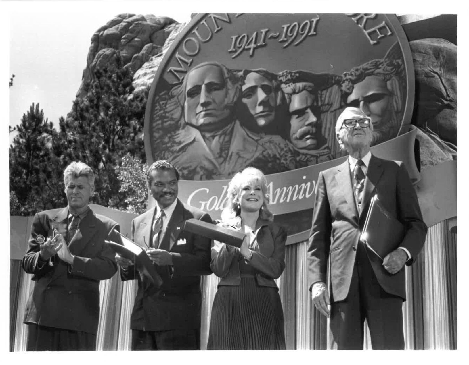 Bushes visit Mount Rushmore (5).jpg